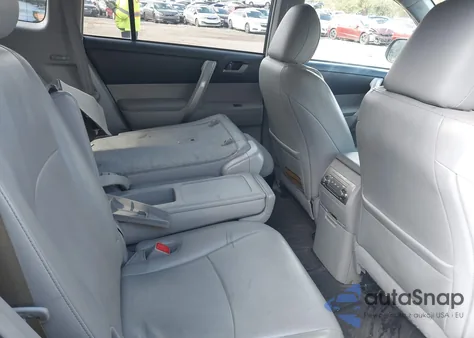 2013 Toyota Highlander Se V6 from USA, damaged, VIN 5TDBK3EH2DS180894